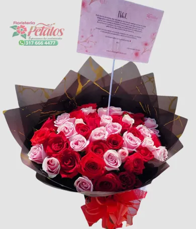 103-Bouquet buchon de 50 rosas