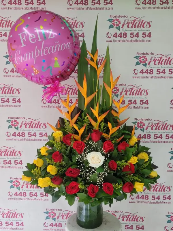 floristeria-petalos-medellin-tal-vez-olvide-tu-cumpleanos-pero-a-alguien-como-tu-nunca-floristeria-petalos-medellin